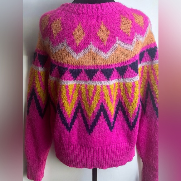 brand: a. new day pink sweater, with print, size: L - Picture 3 of 9